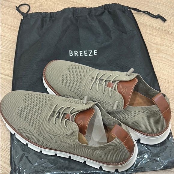 Men's Gray and Brown Sneakers - Picture 1 of 1